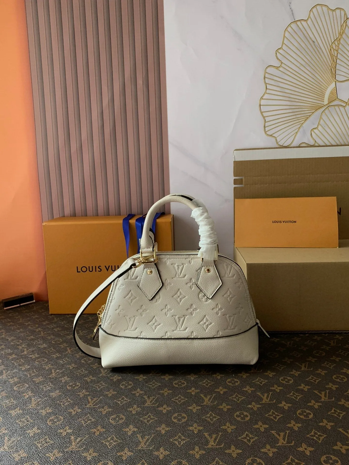 Designer Bag - LOV - 5909