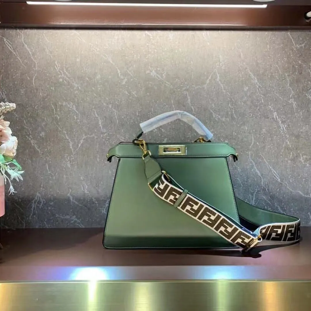 Designer Purses - FND - 6568