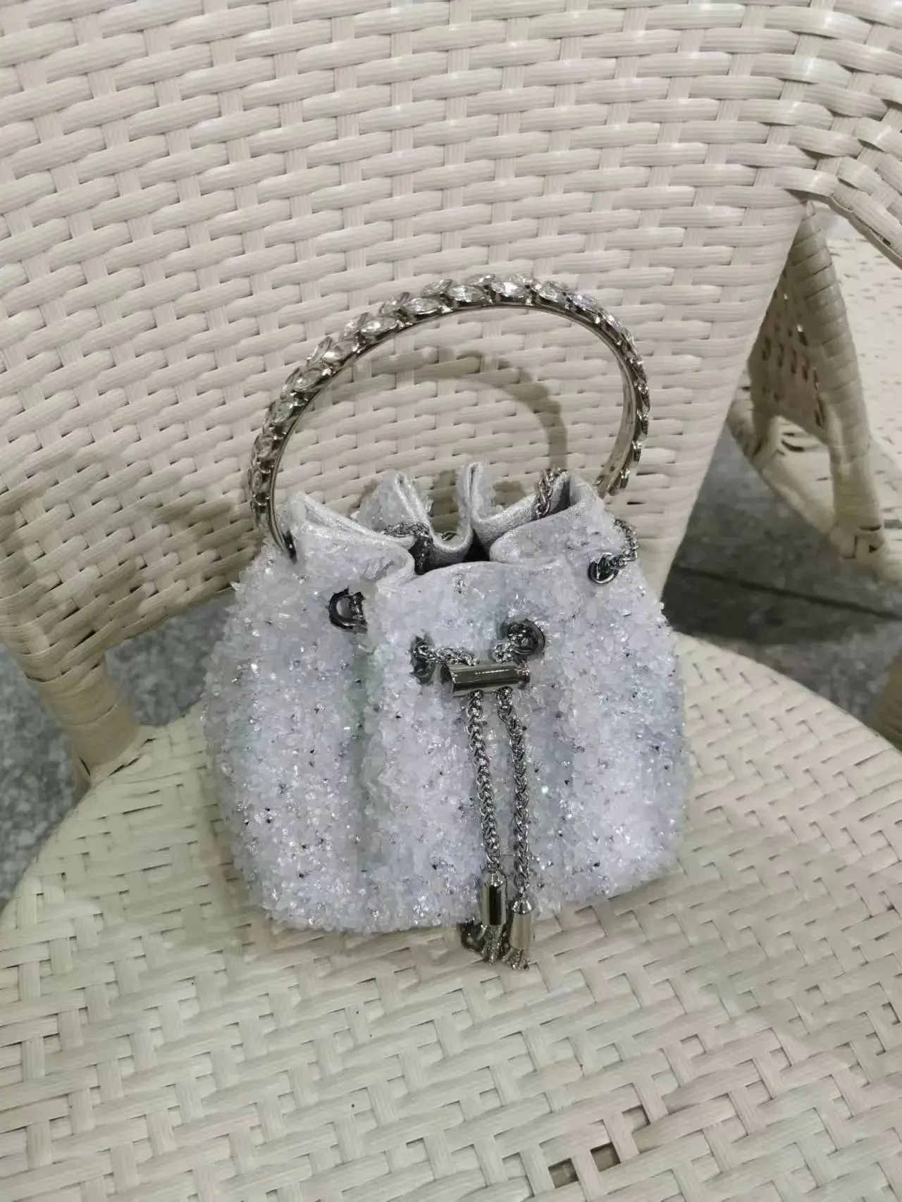 Elegant Women's Fashion Bucket Bag with Sparkling Diamond Embroidery - Hard Shell Shoulder Purse