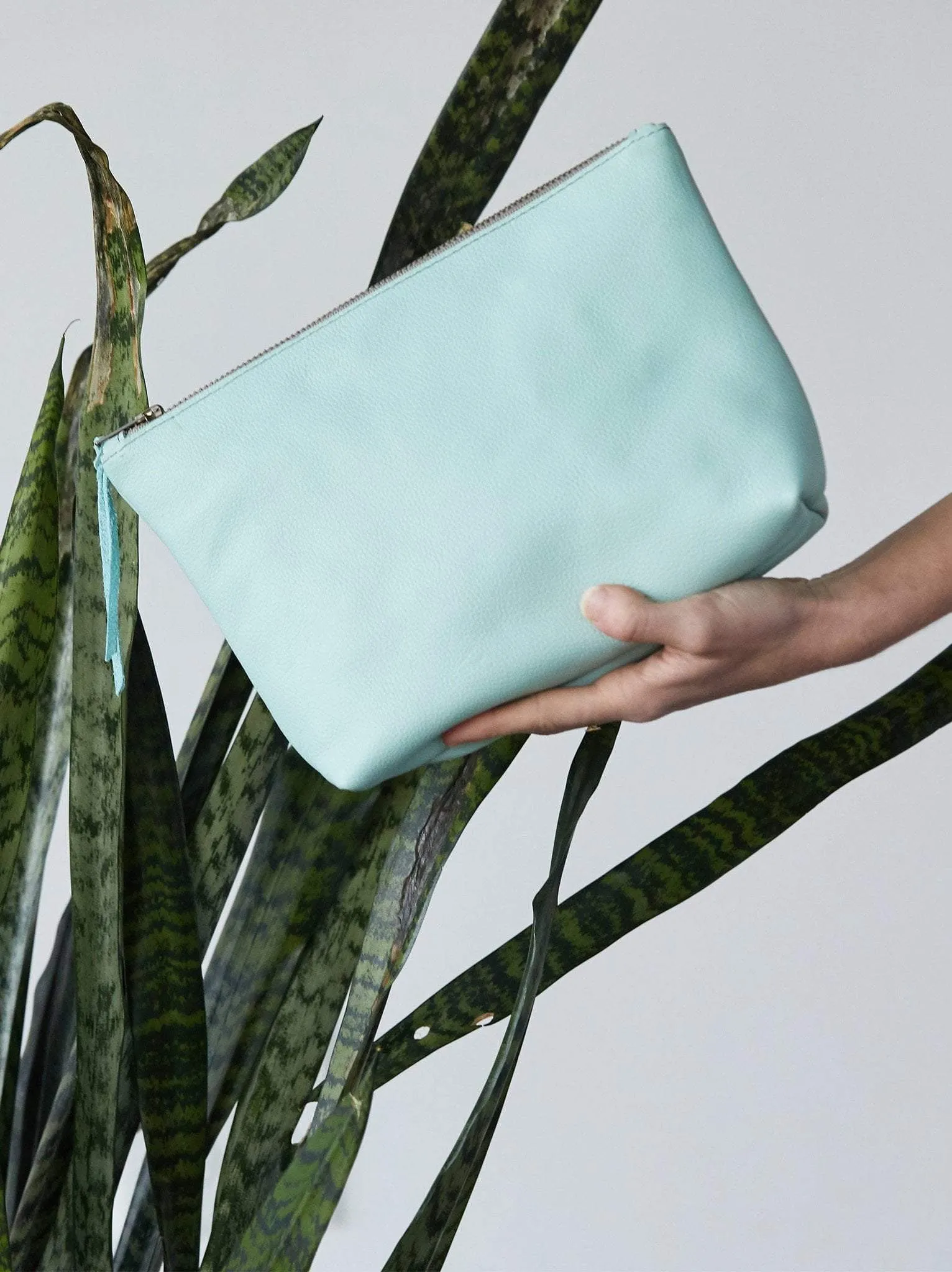 Emnet Pouch