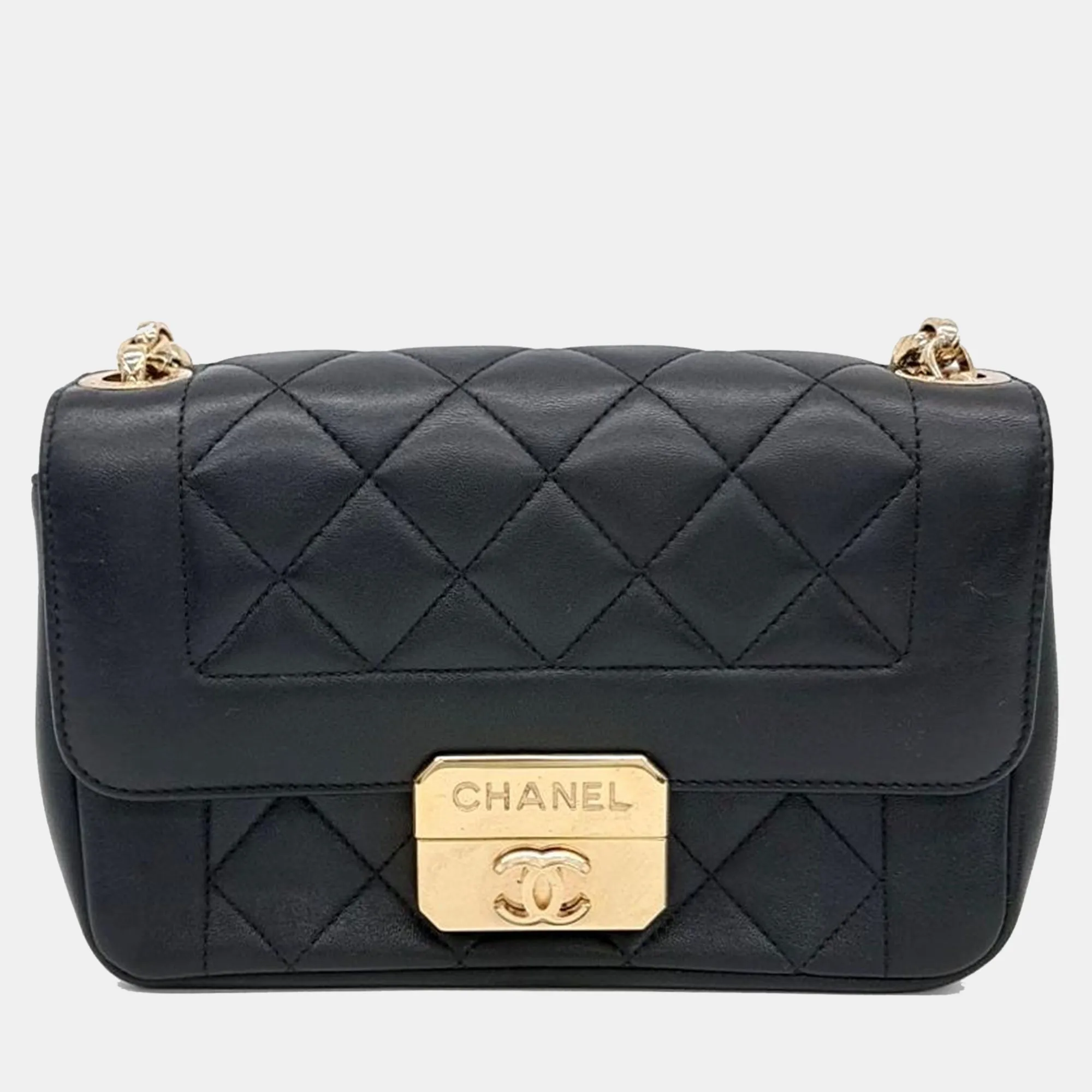 Flap Chain Crossbody Bag