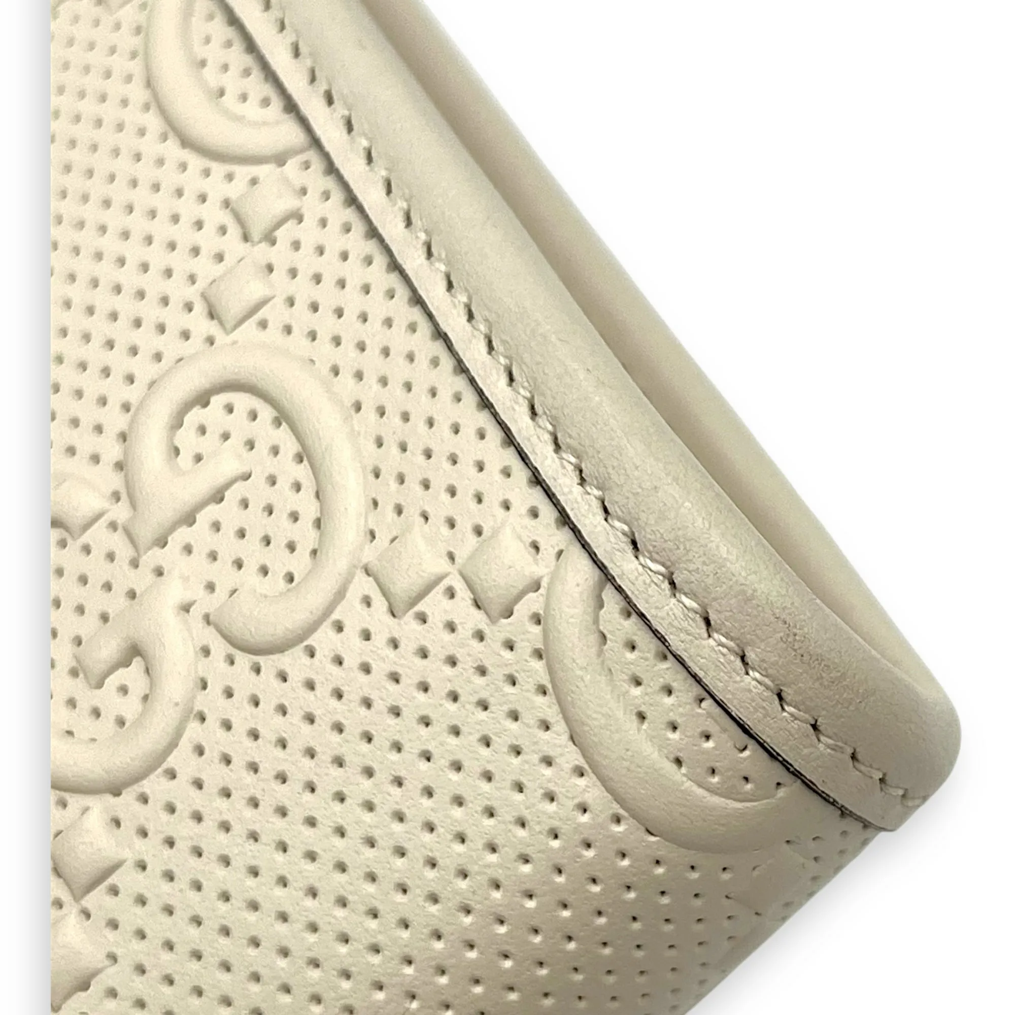 GG Crossbody Bag White in Calfskin, Silver hardware