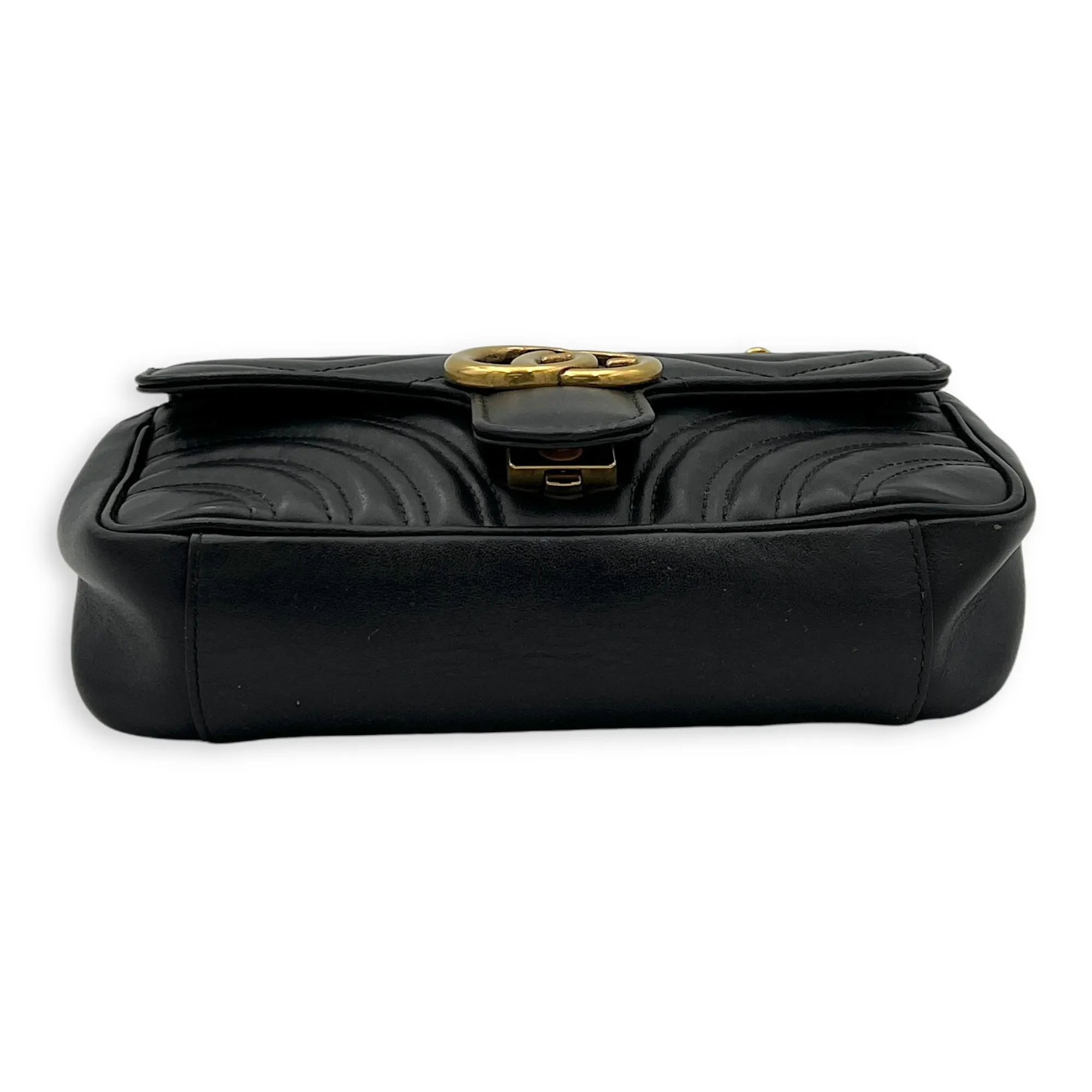 GG Marmont Shoulder Bag Mini Black in Calfskin, Gold hardware