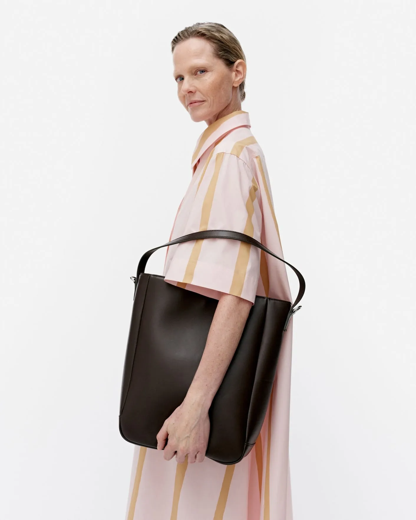 gratha tote shoulder bag - chocolate