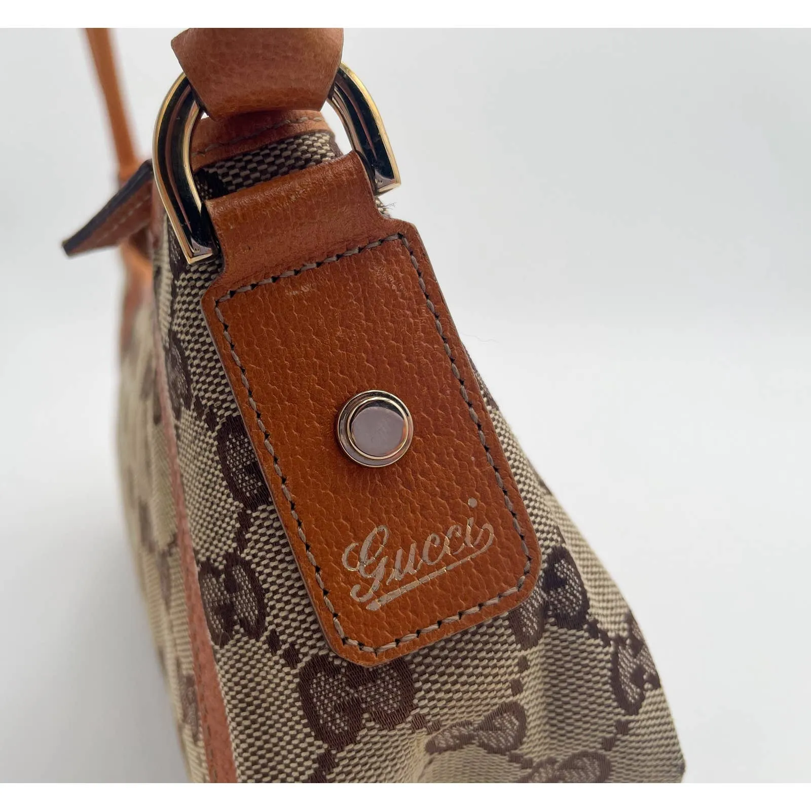 Gucci Abbey D-Ring Pochette