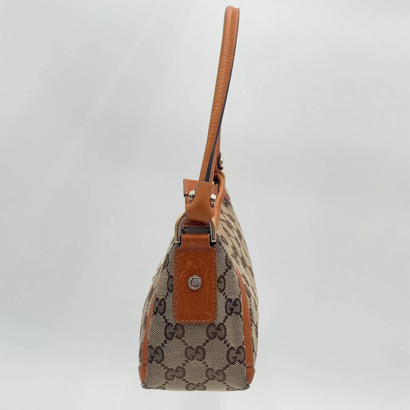 Gucci Abbey D-Ring Pochette