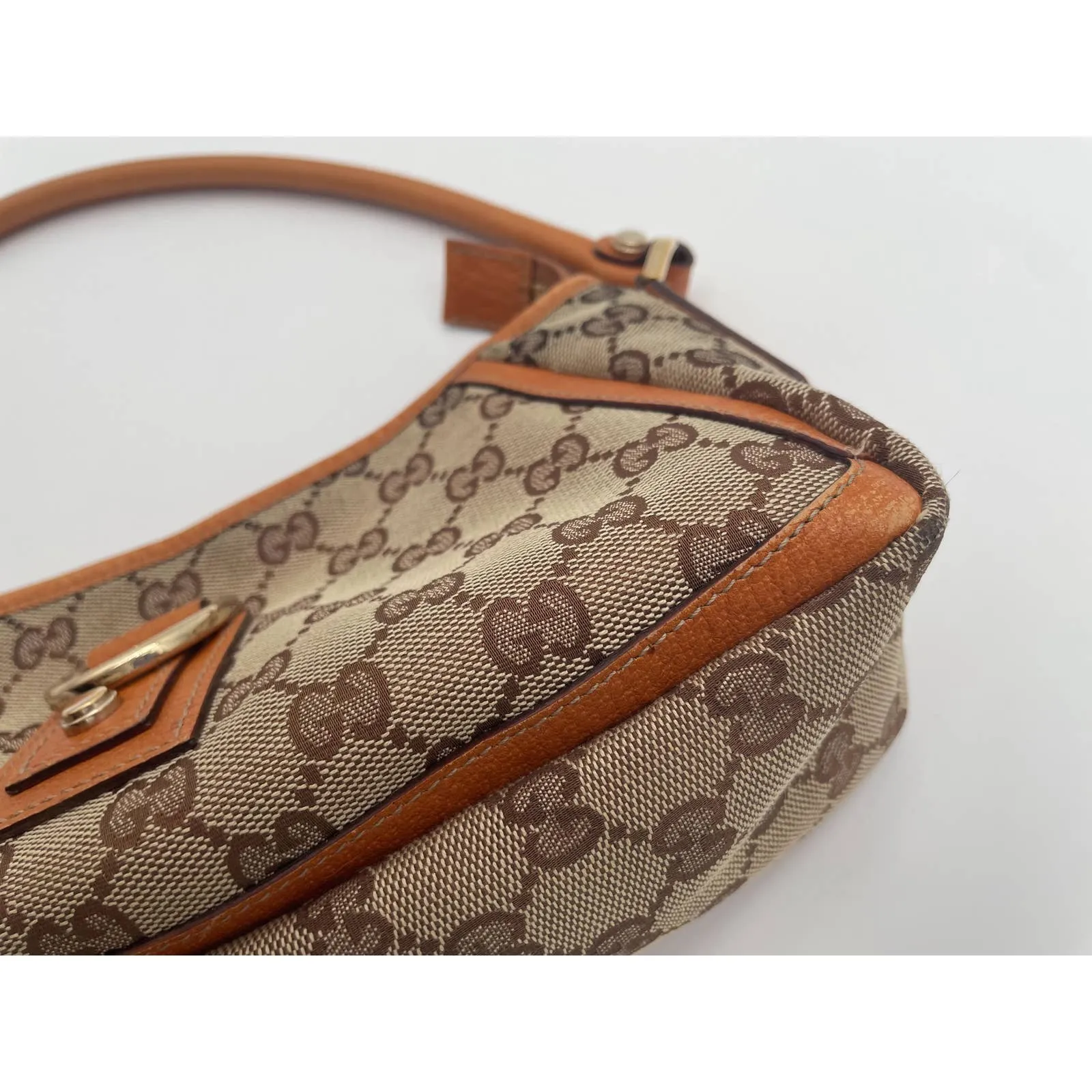 Gucci Abbey D-Ring Pochette