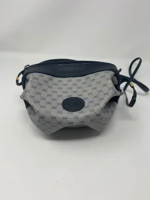 Gucci Crossbody! Vintage!