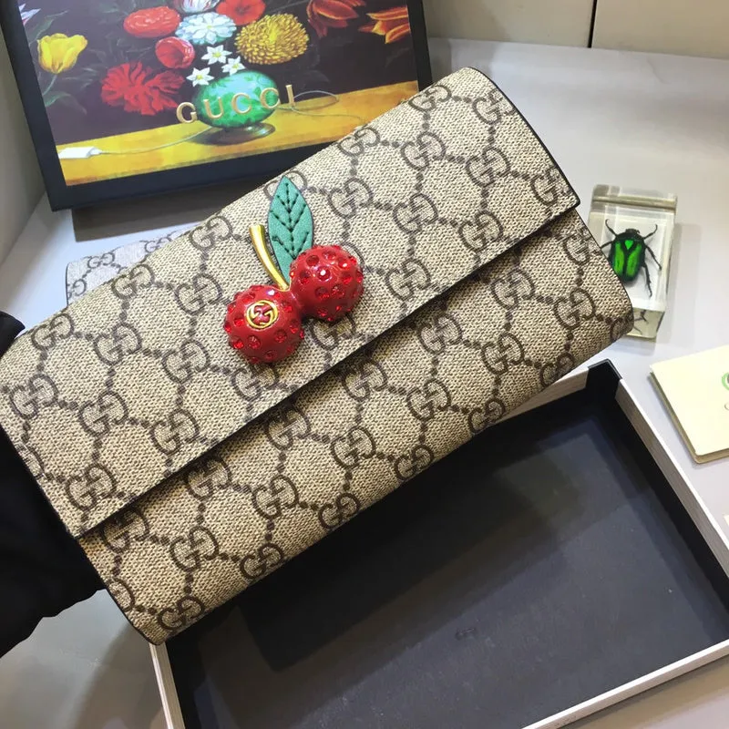 Gucci   Luxury Bags  1365