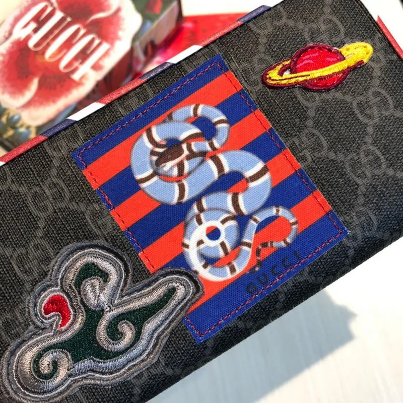 Gucci   Luxury Bags  873
