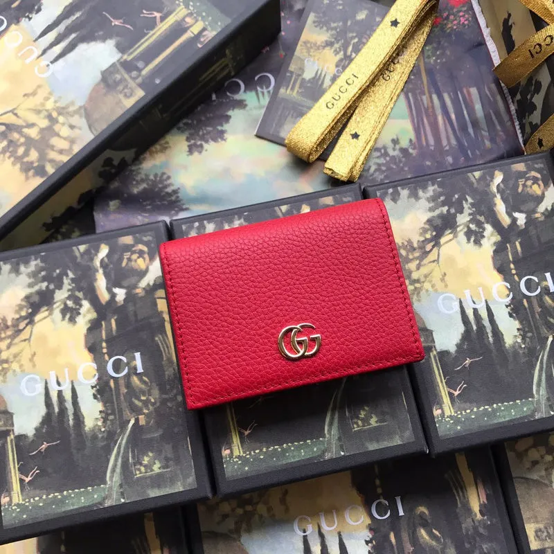 Gucci   Luxury Bags  902