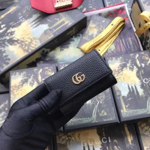 Gucci   Luxury Bags  907