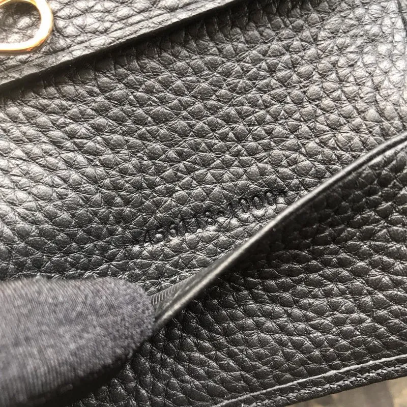 Gucci   Luxury Bags  907
