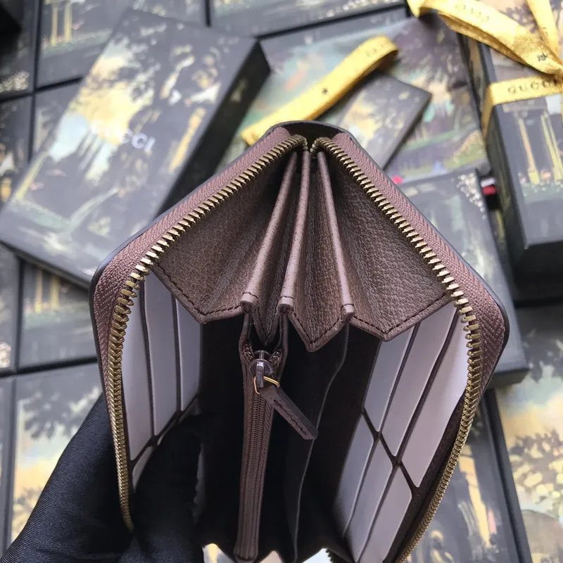 Gucci   Luxury Bags  942