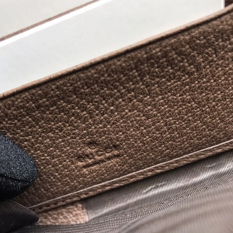 Gucci   Luxury Bags  942