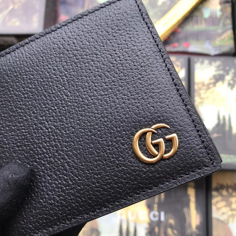 Gucci   Luxury Bags  943