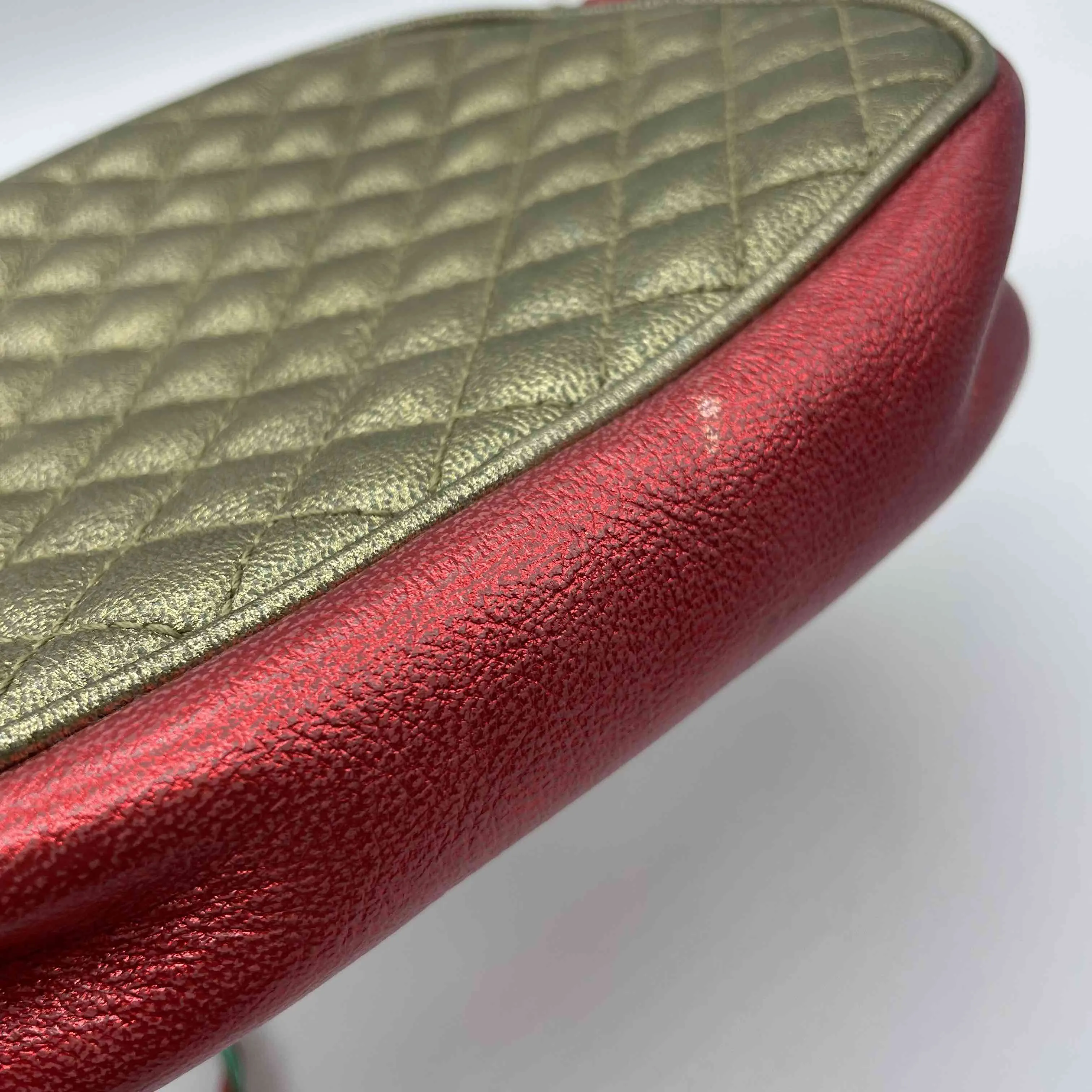 Gucci Preloved Leather Shoulder Bag h204-27 Red/Green