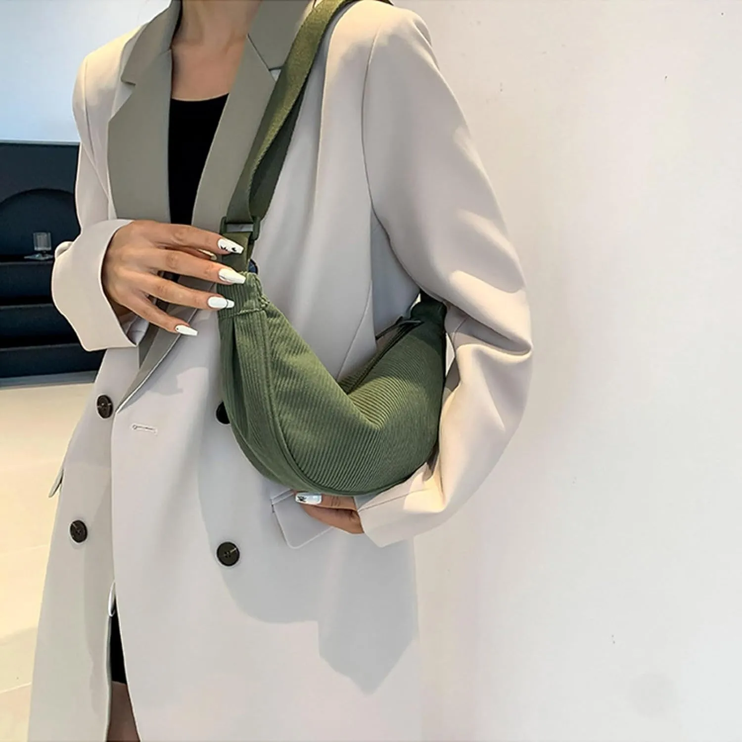 Handbag, Pebble Turnlock Messenger 28 Quilted Crossbody Purse for Women Trendy Ladies Shoulder Bag with Chain Designer Purses