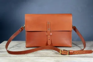 Handmade vegetable tanned leather computer carry bag