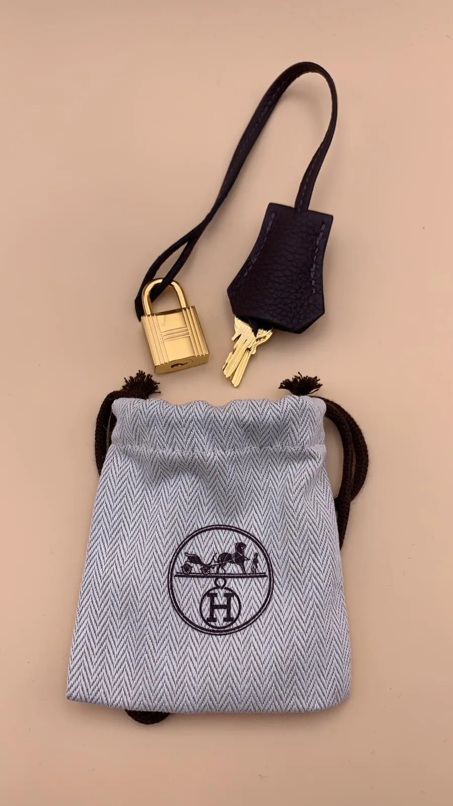Hermès | Chocolat Togo Birkin with Gold Hardware | 30
