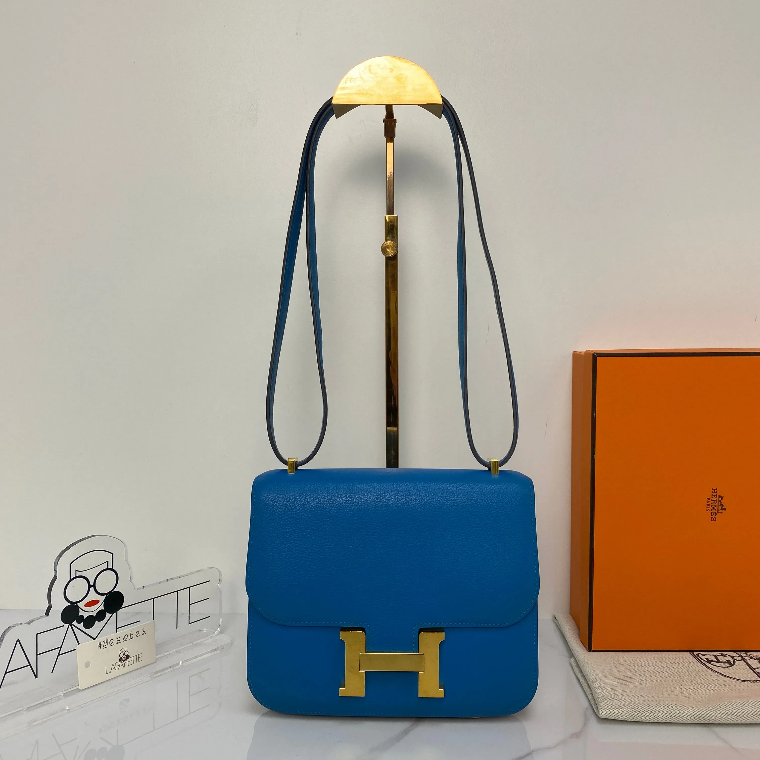 Hermès Constance 18