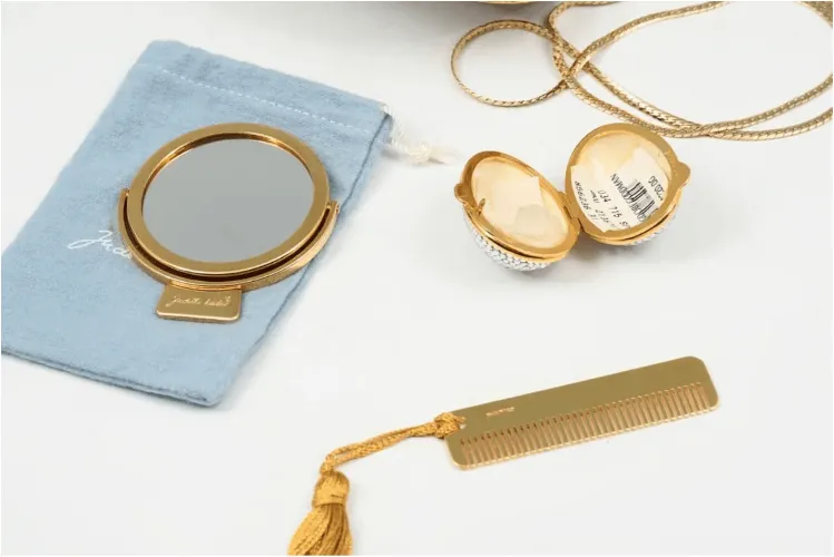 Judith Leiber Minaudiere Clutch