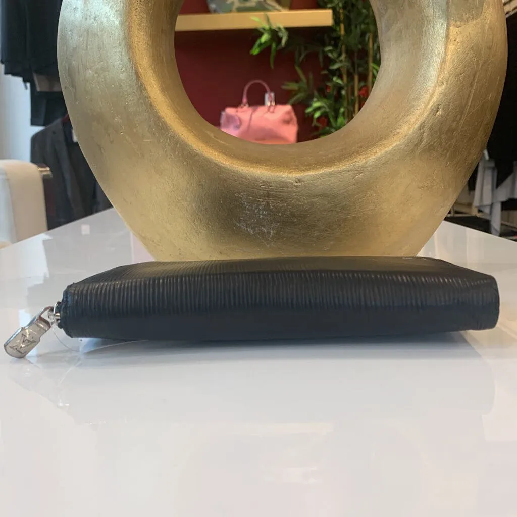 Louis Vuitton 2020 Black Epi Leather Zippy Vertical Wallet