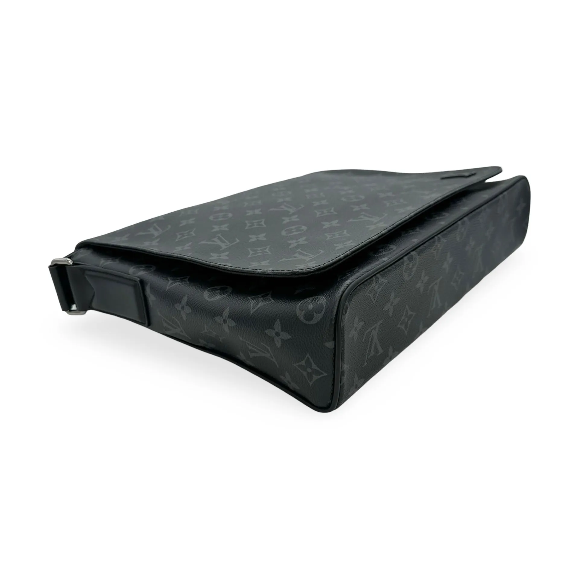 LOUIS VUITTON: Monogram Eclipse District Messenger MM