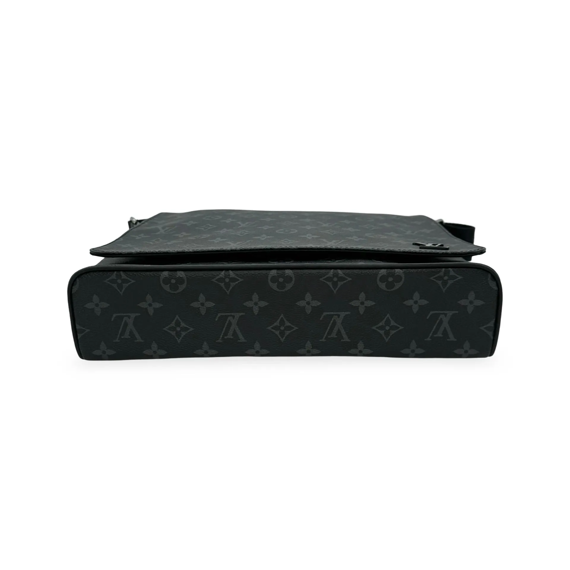 LOUIS VUITTON: Monogram Eclipse District Messenger MM