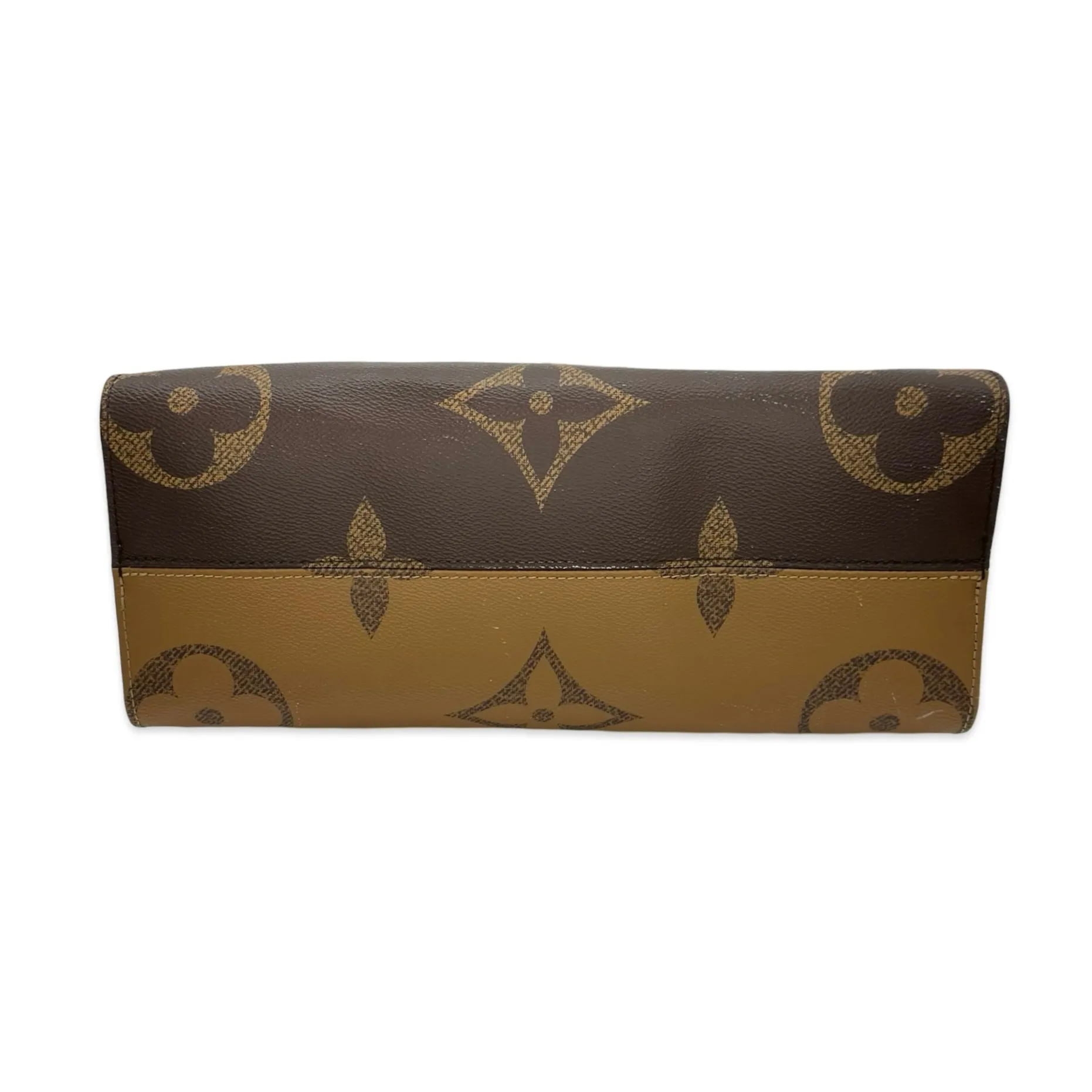 LOUIS VUITTON: Monogram Giant Onthego MM