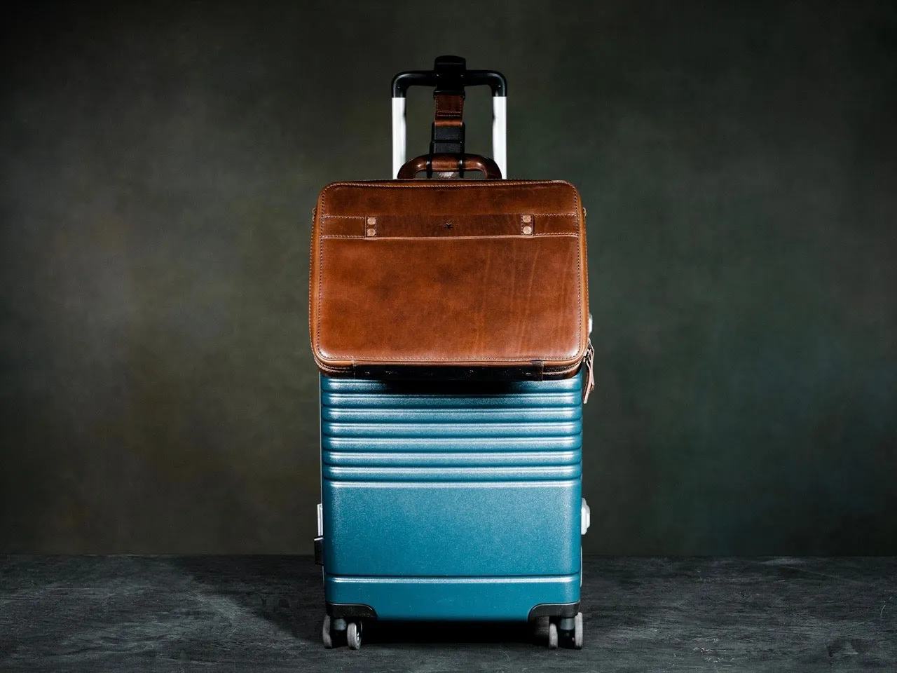 Luggage Connector