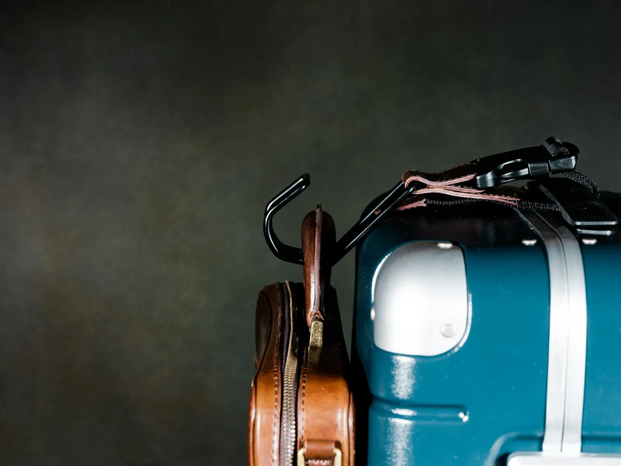 Luggage Connector