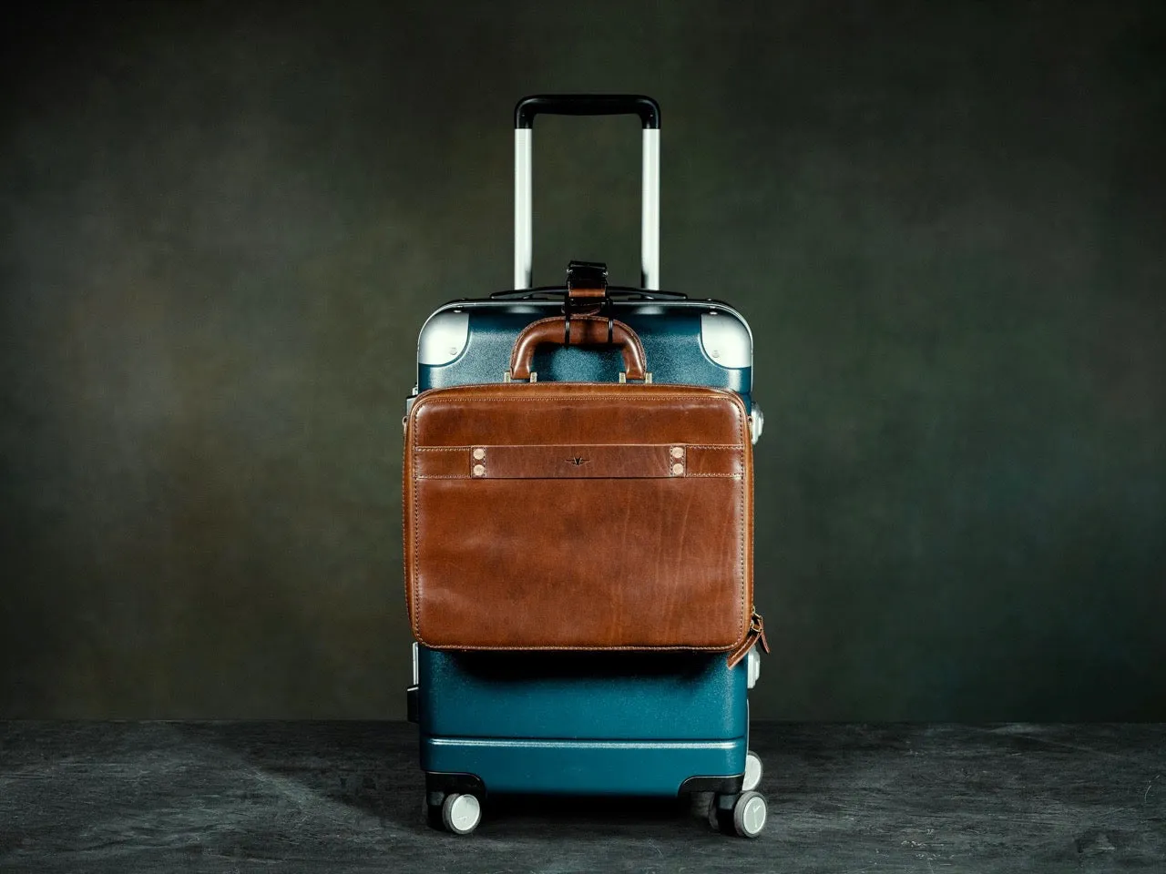 Luggage Connector