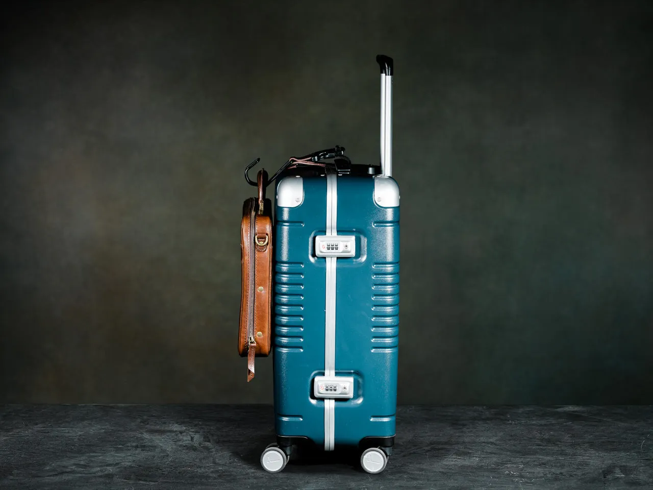Luggage Connector