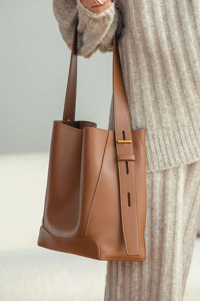 Minimalist Bucket Bag in Genuine Leather | Leather Shoulder Bag Gold Tone, Chic Crossbody Bag, Gift for Her