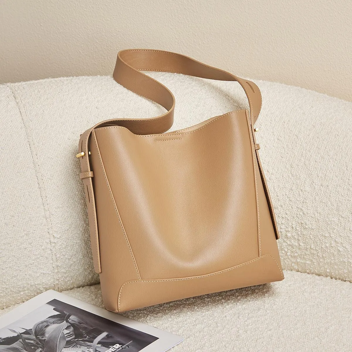Minimalist Bucket Bag in Genuine Leather | Leather Shoulder Bag Gold Tone, Chic Crossbody Bag, Gift for Her