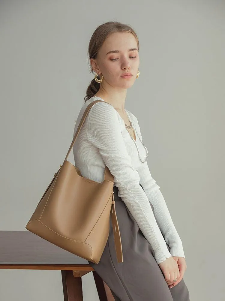 Minimalist Bucket Bag in Genuine Leather | Leather Shoulder Bag Gold Tone, Chic Crossbody Bag, Gift for Her