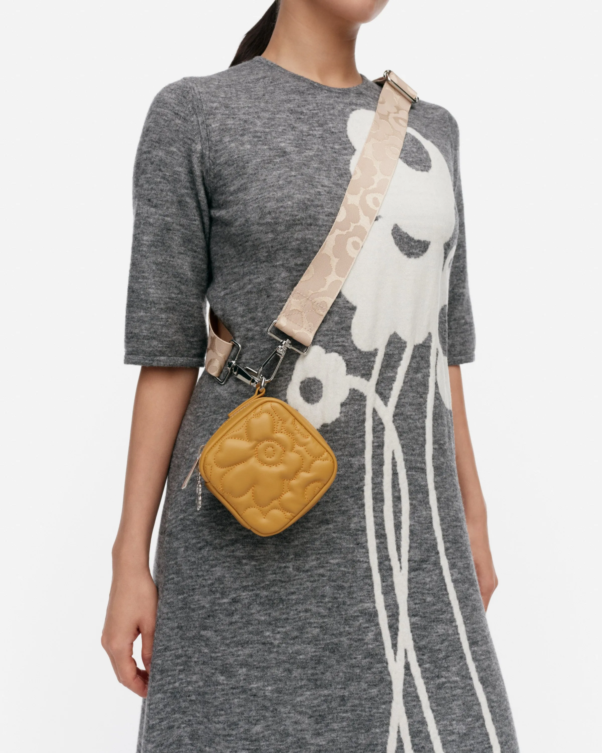 Nano Gratha Unikko Shoulder Bag