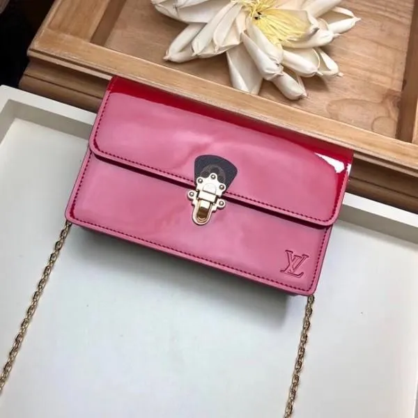 Original Cherrywood Chain Wallet M63306 Red