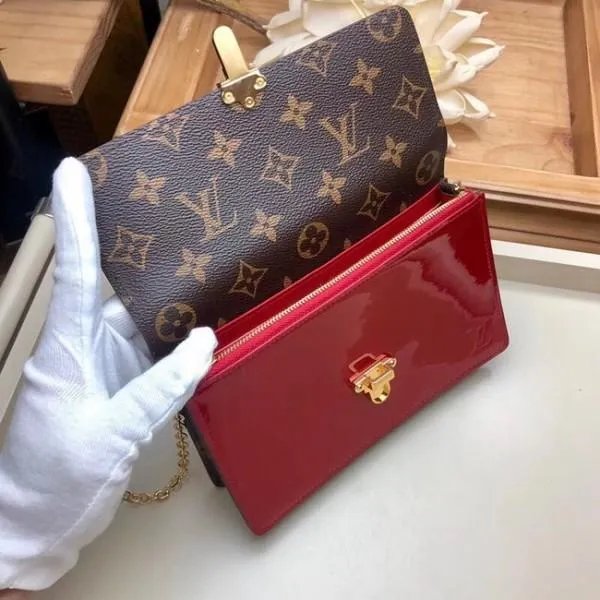 Original Cherrywood Chain Wallet M63306 Red