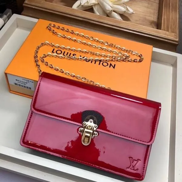 Original Cherrywood Chain Wallet M63306 Red