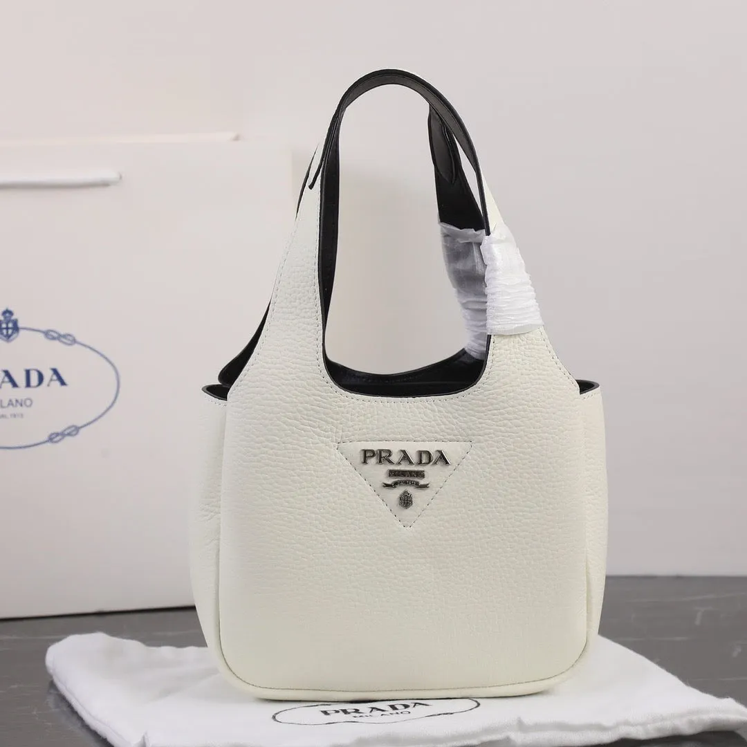 PD295 Leather Mini Bag / 7.1x6.1x3.9inch