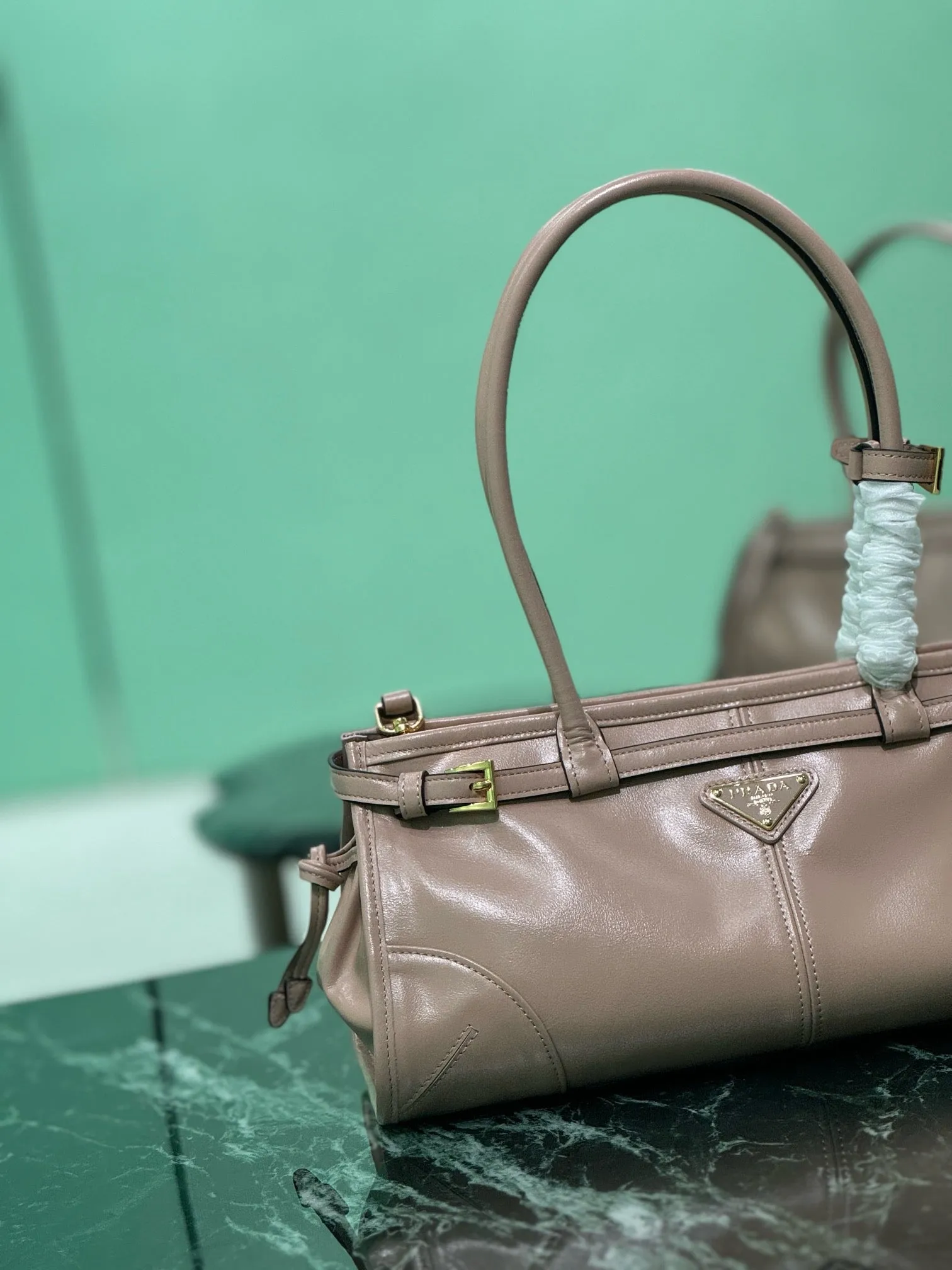 PD319 Cocoa Medium/Large Leather Handbag / HIGHEST QUALITY VERSION