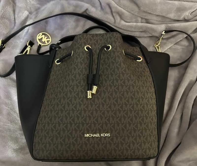 Phoebe Large Two-Tone Logo Bucket Bag
