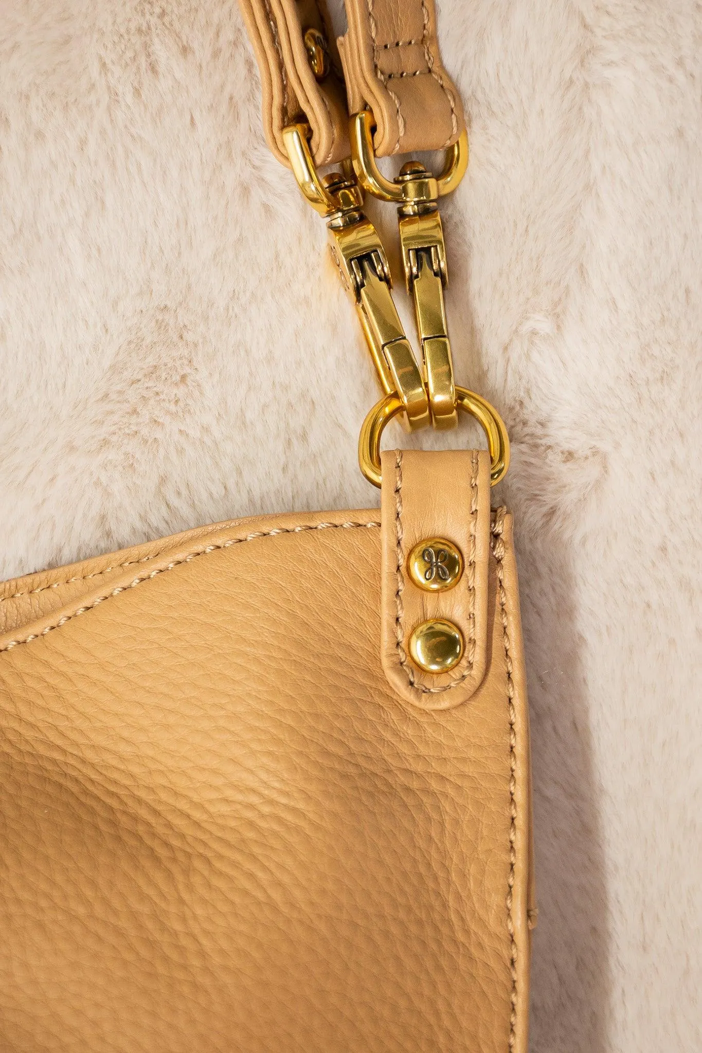 Pier Shoulder Bag