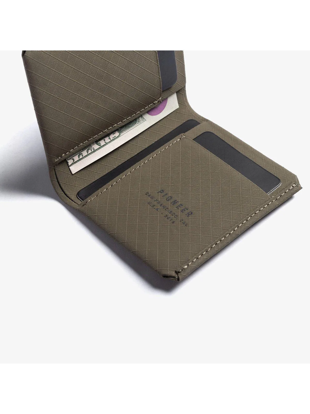 Pioneer Matter Bifold Wallet 3PN Earth