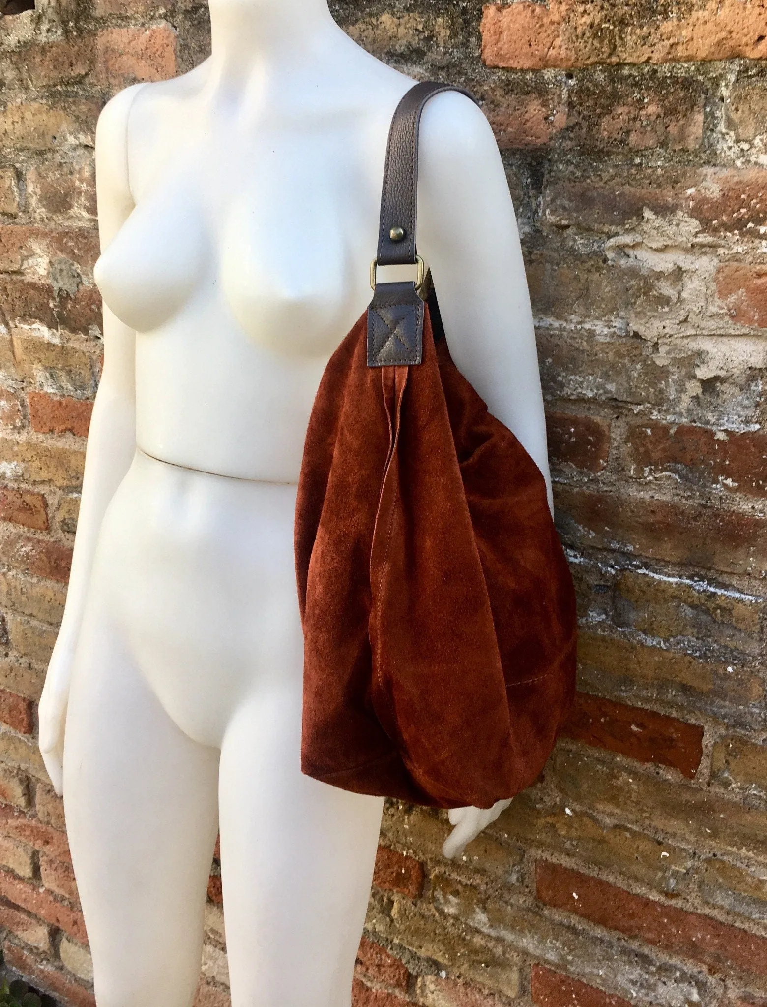 Slouch leather bag in rusty brown. Dark saddle brown hobo  bag. Boho bag.Book or tablet bags in suede. Dark camel brown soft leather shopper