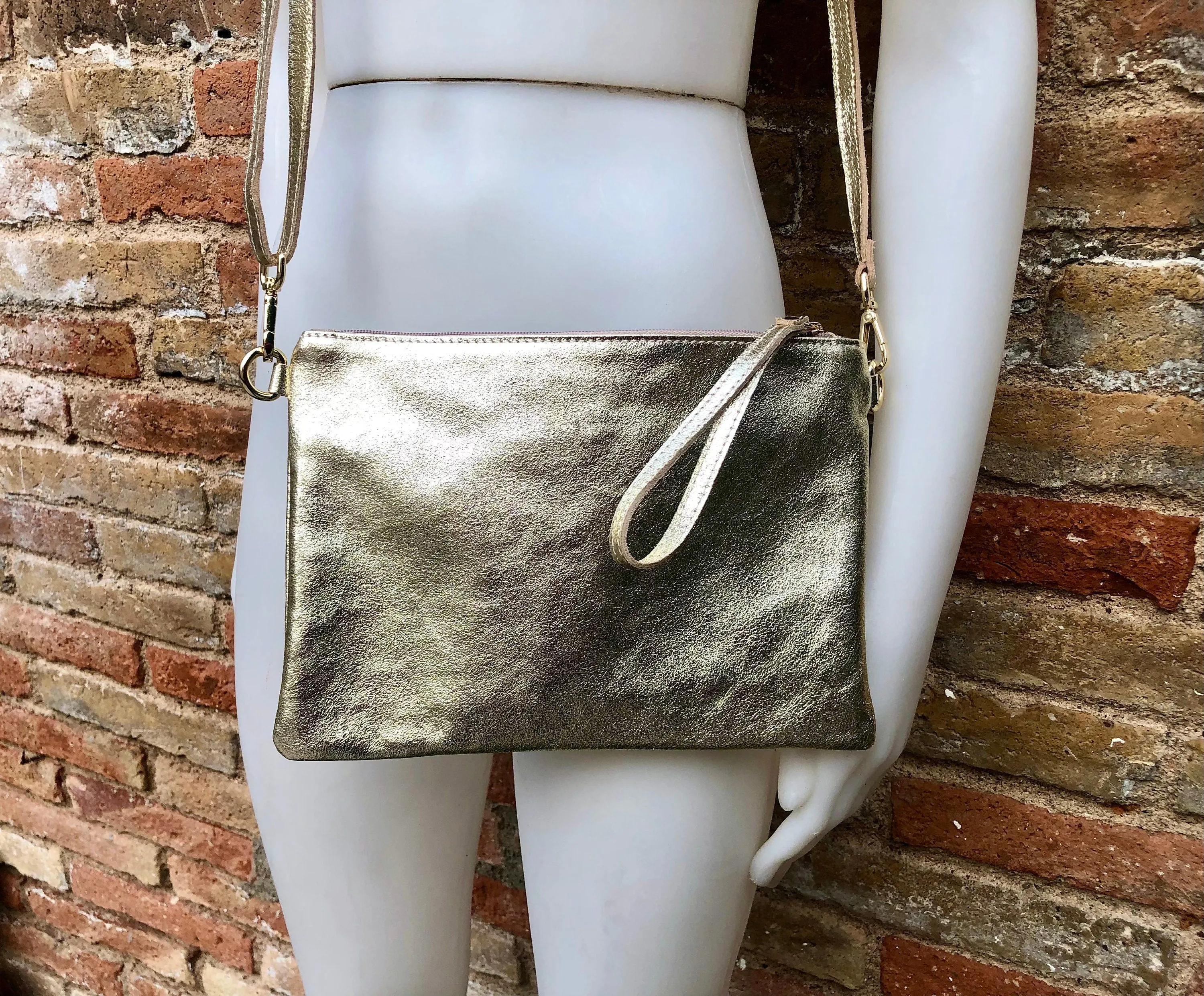 Small leather bag in GOLD .Cross body bag, shoulder bag or wristlet in GENUINE  leather. Gold  bag with adjustable strap. Gold leather purse