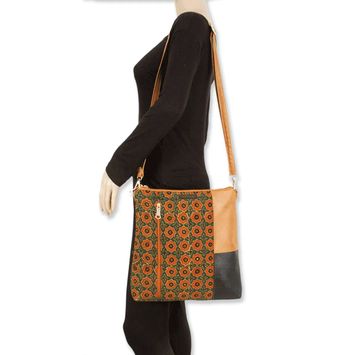 Stars Printed Messenger Bag
