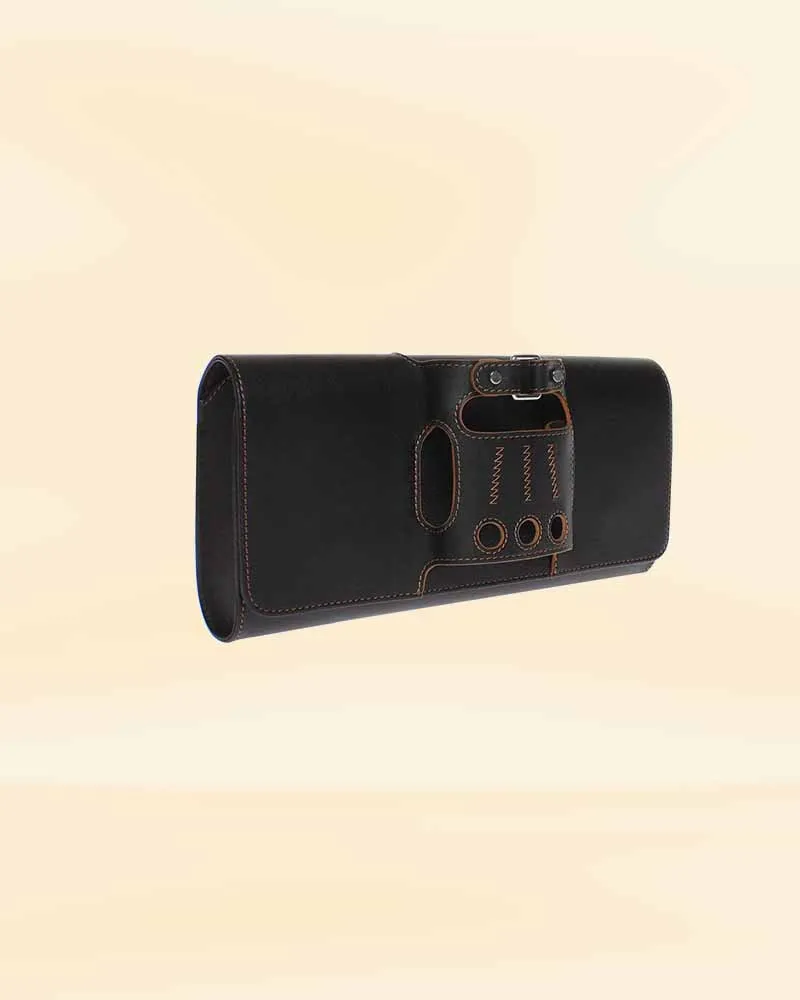 The Noir Nostalgia Pricy Leather Clutch
